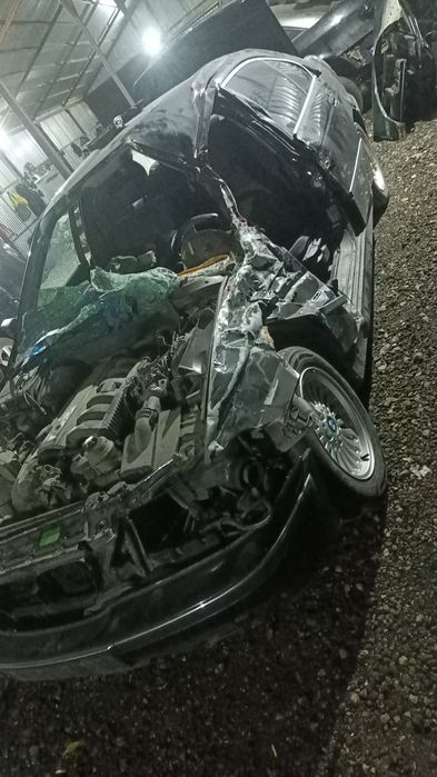 Продам на запчасти бмв е39