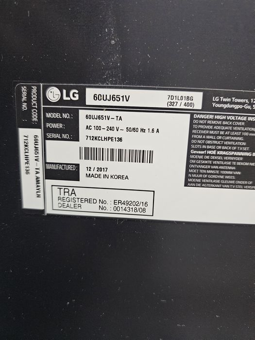 Срочно продам LG 60 Smart TV Экран разбитый.
ЬюSmart