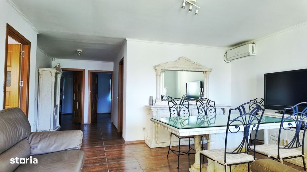 Vindem casa in Lumina