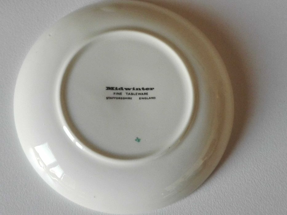 Малка чинийка с Чарлз и Даяна. и порцеланов сервиз за кафе.