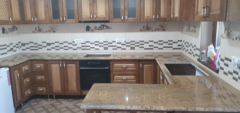 Marmura granit si travertin / scari glafuri blaturi paviment pervaze