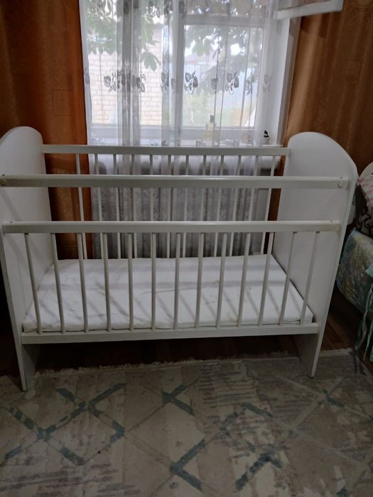 Продам кроватку детскую