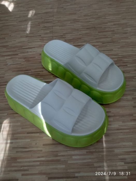 срочно продам  шлепки