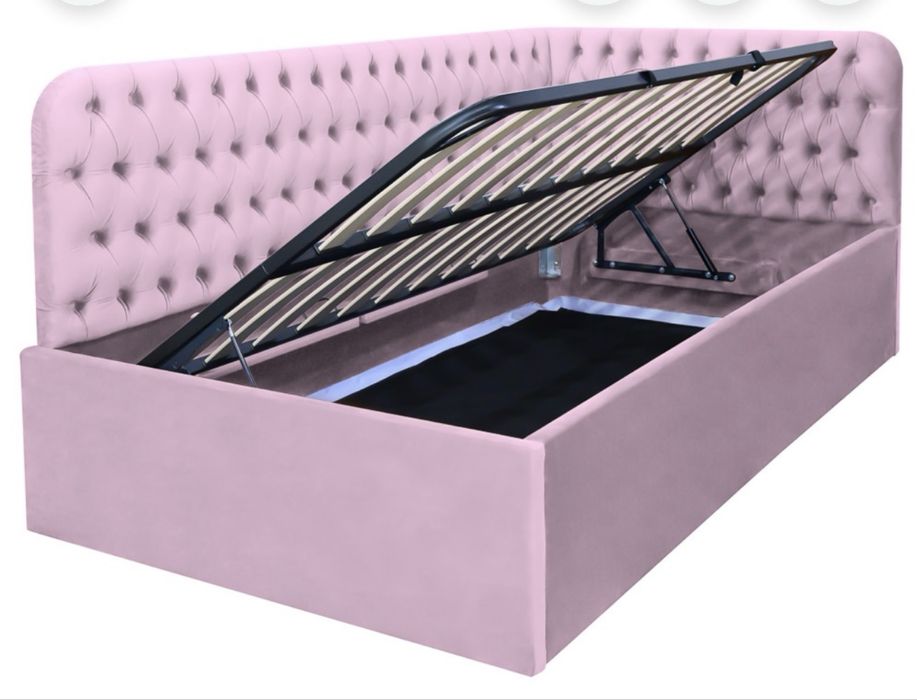 Pat pe colt stanga roz ca nou