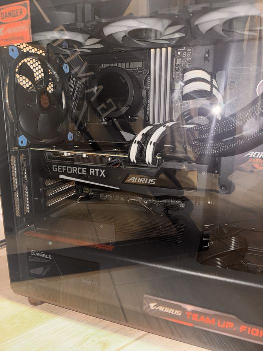Pc Gaming i9-10900k/ RTX 3070 AOURUS RGB