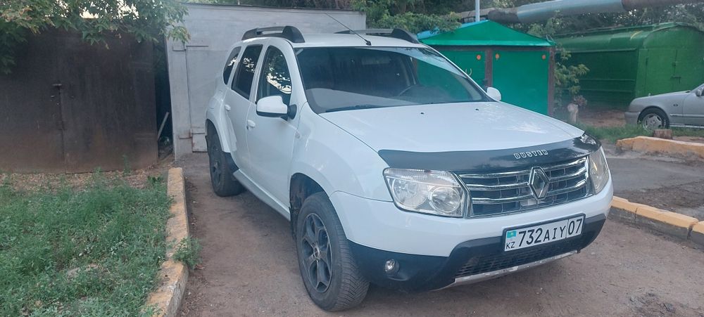 Рено дастер 4WD  в отличном состоянии