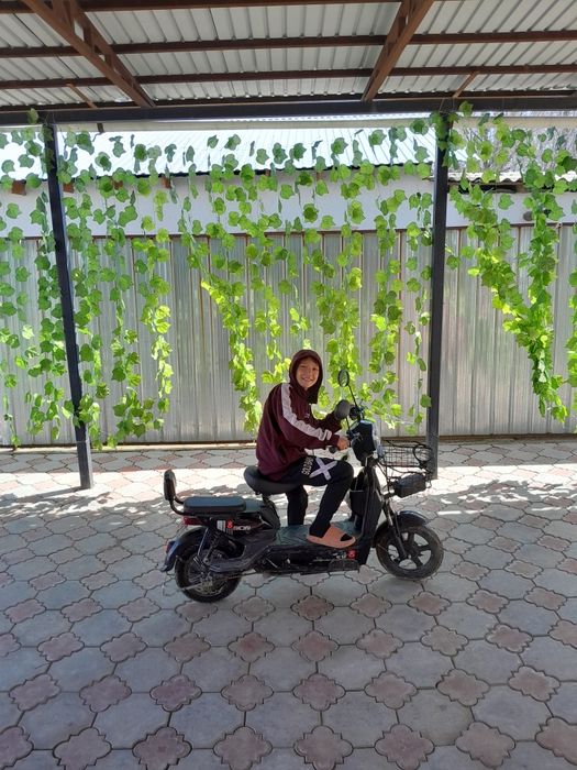 Скутер продаю хороший