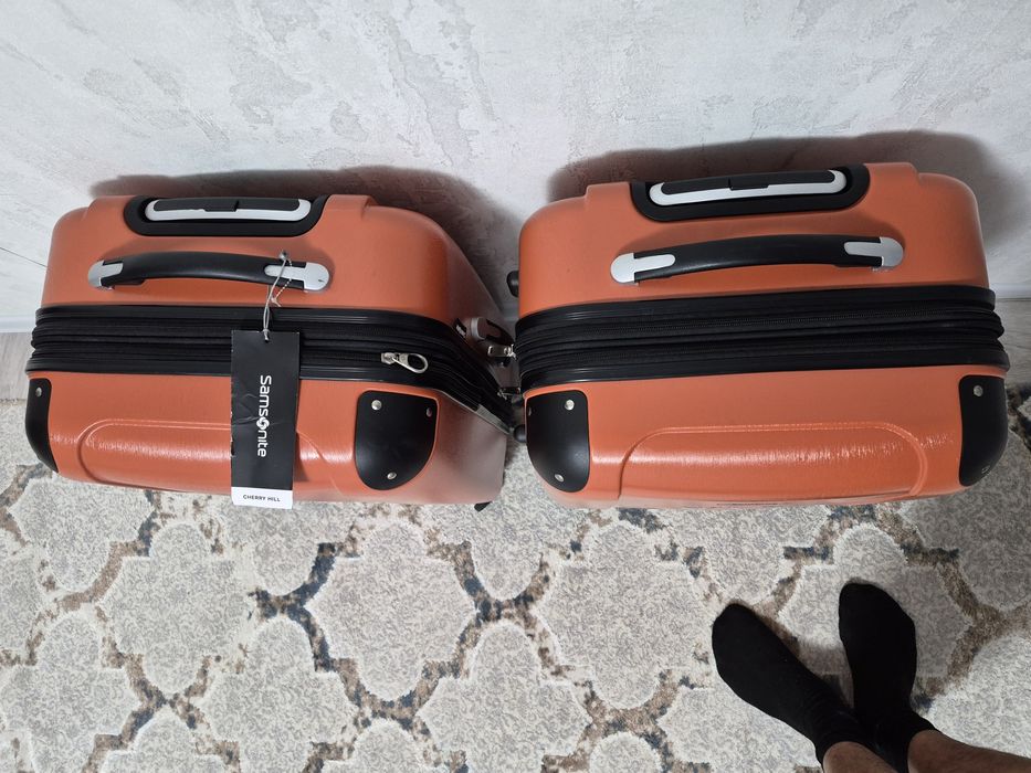 Продаются чемоданф самсонит