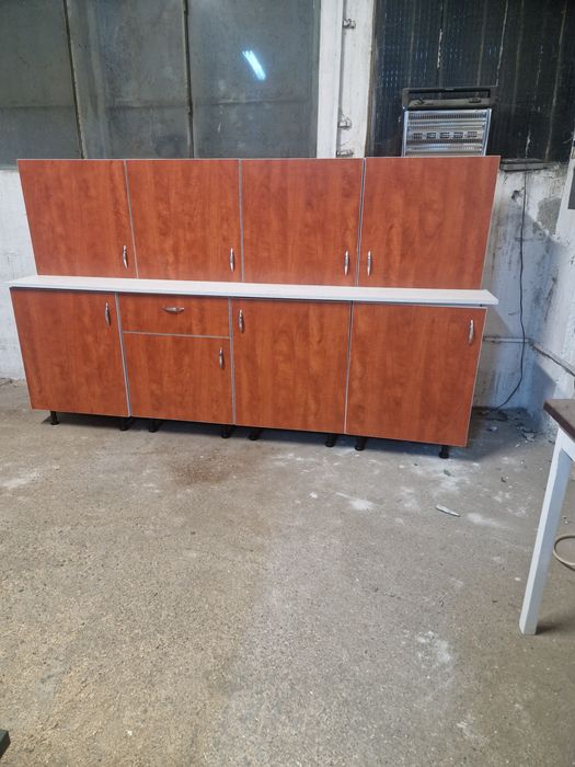 Mobilă Nouă pentru bucătării