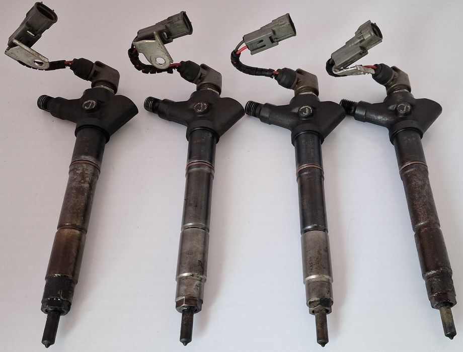 Дюза Дюзи Тойота Toyota Avensis Corolla Verso Rav4 Auris 2.2 D-CAT 177