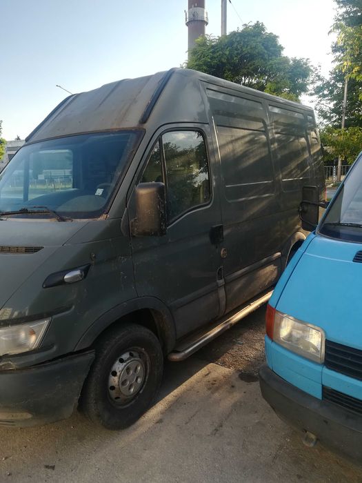 Транспорт на товари до 400 кг. 20 €.