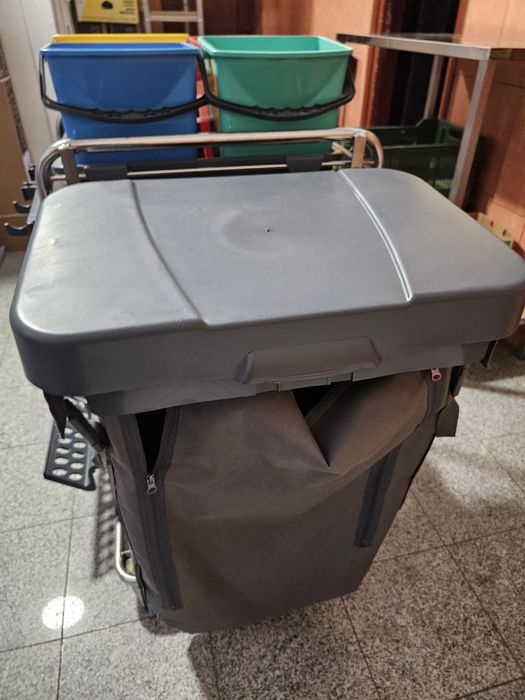 Cărucior curățenie