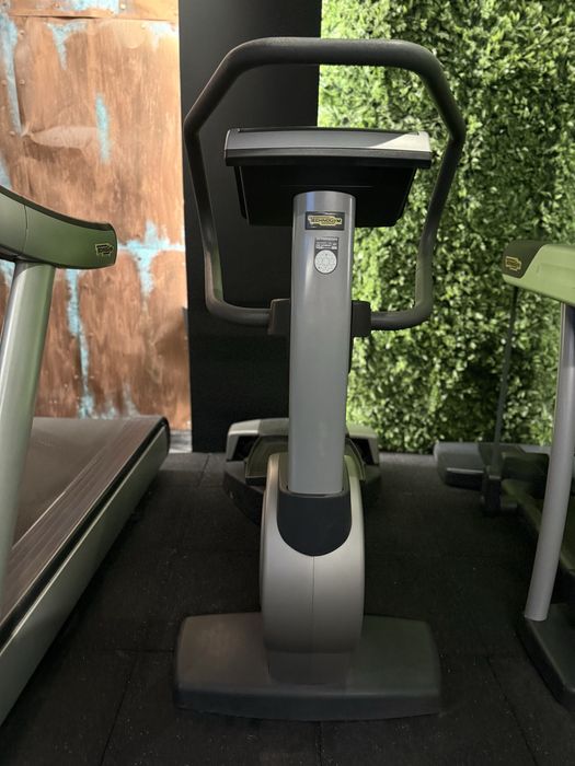 Technogym WAVE – Професионален кардио уред