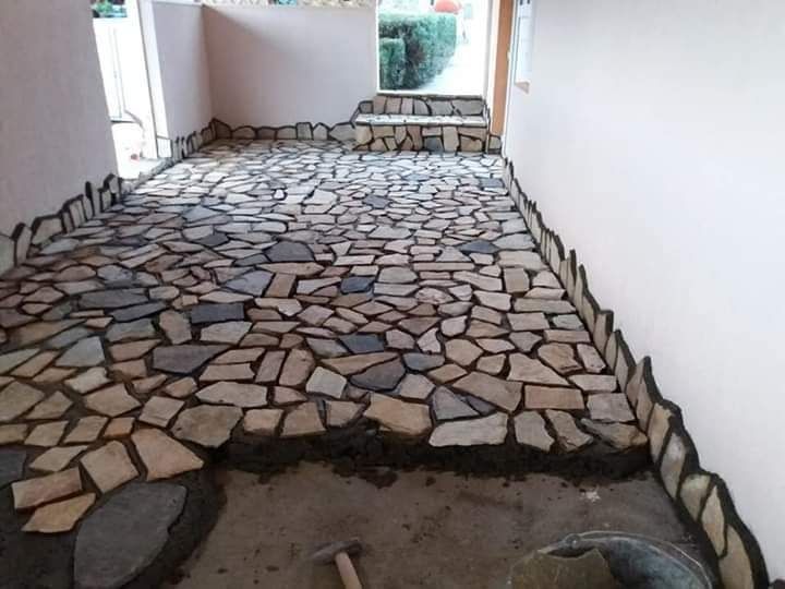 Vând și montez piatra naturala de munte