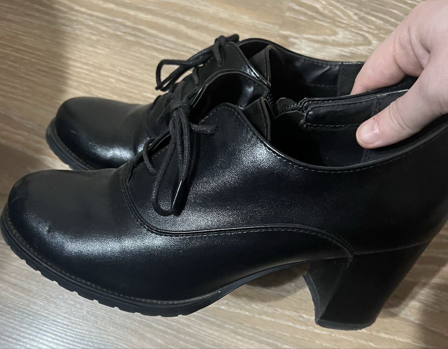 Ботинки женские черные (весна-осень)