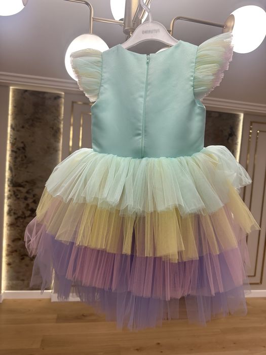 Платье на девочку