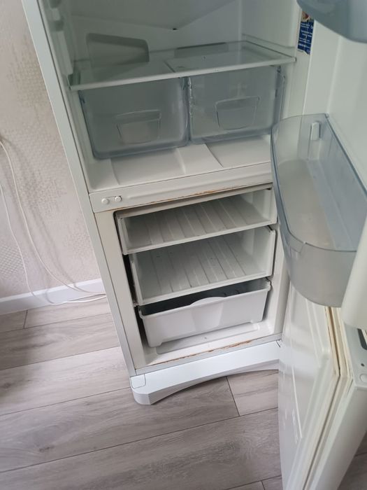 Продам холодильник нерабочая