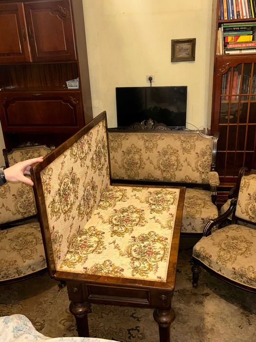 Set mobilier vintage autentic, lemn masiv, model elegant