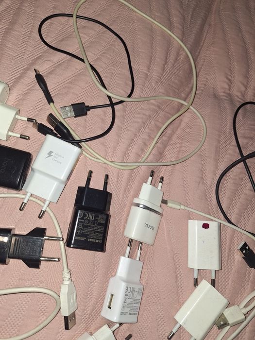 Продам зарядное устройство