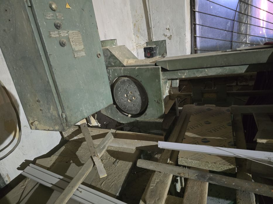 Станки по деревообработке.