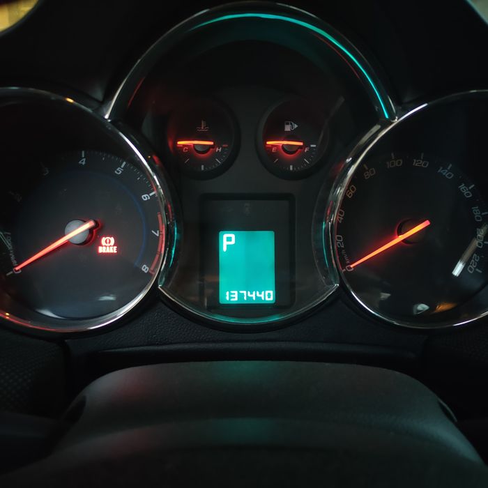 Cevrolet Cruze 1.8, 141 к.с., газ-бензин