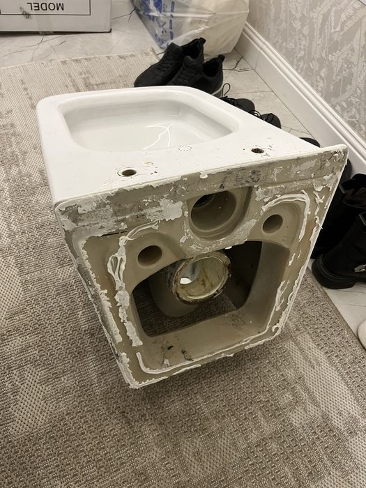 Продам подвесной унитаз б/у для инсталяции