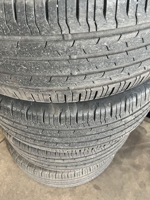 Летни гуми 215/55/17 Континентал.