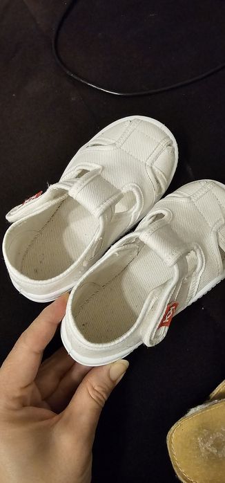 Пантофи 24 номер Колев