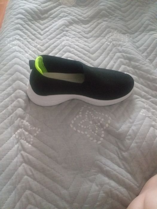 Продам мокасы новые