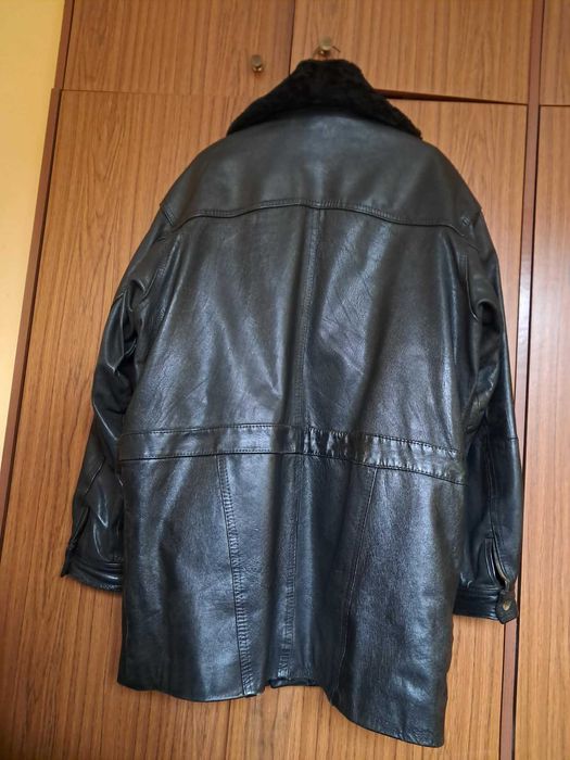 Продавам мъжка шуба естествена кожа номер 58