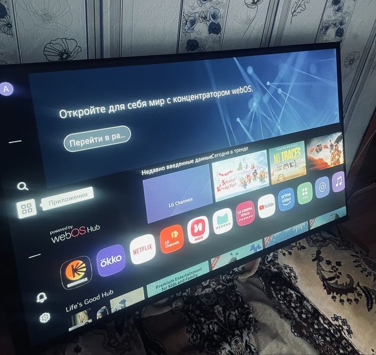 Продам телевизор 43″ Smart TV