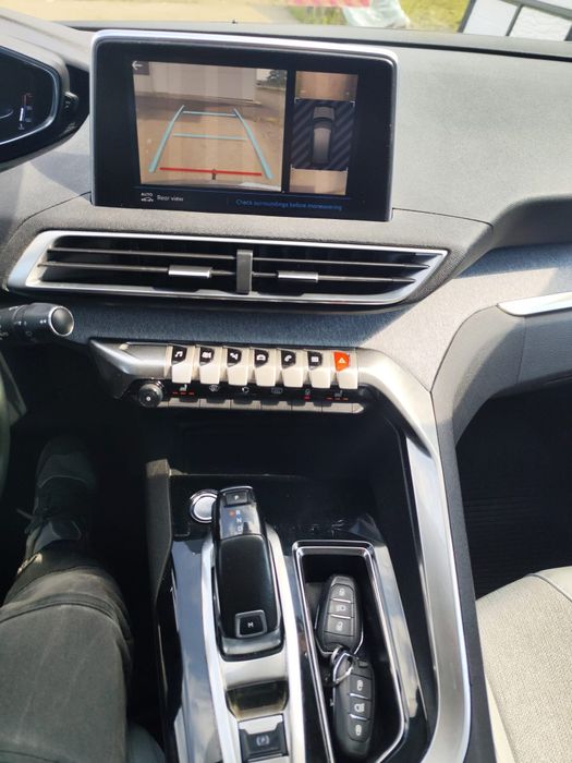 Peugeot 3008/AN 2017/1.2 BENZINA 130Cp/EURO 6/CUTIE AUTOMATA