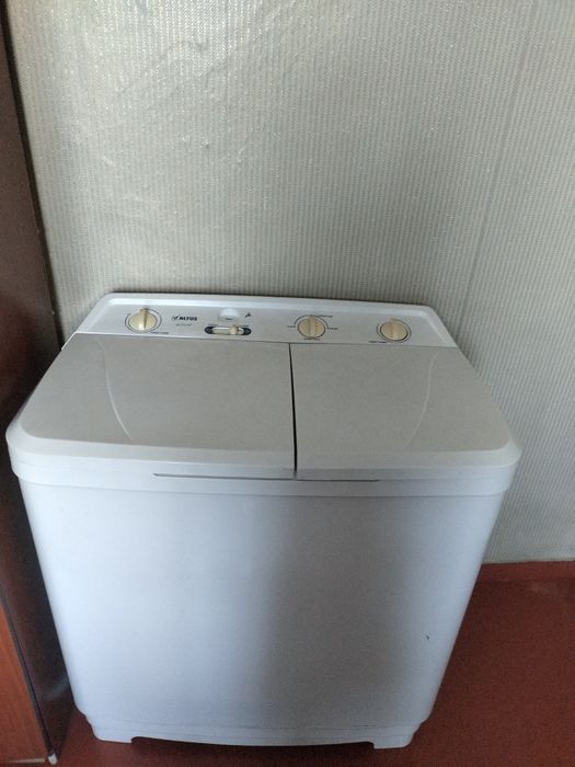 Продам стиральную машину