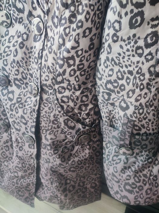 Продам пуховик 44-46 размера