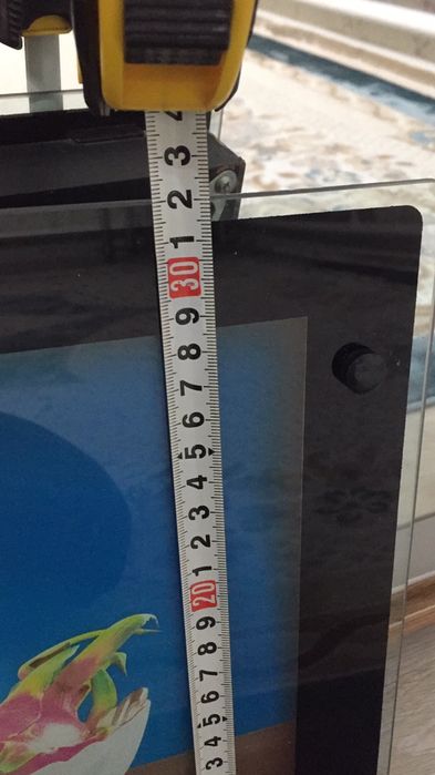 Электронный часы с водопадом