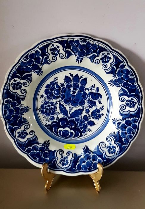 Farfurii decorative vechi din ceramică italiană glazurata
