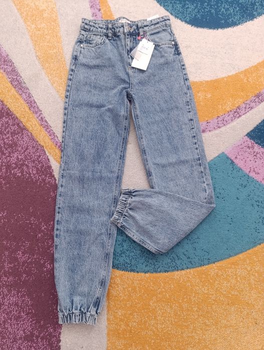 Актуални дънки за момиче 13-14 г