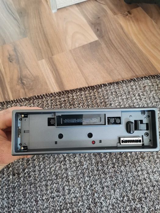 Авто касетофон /cassette receiver 12v  DAEWOO.