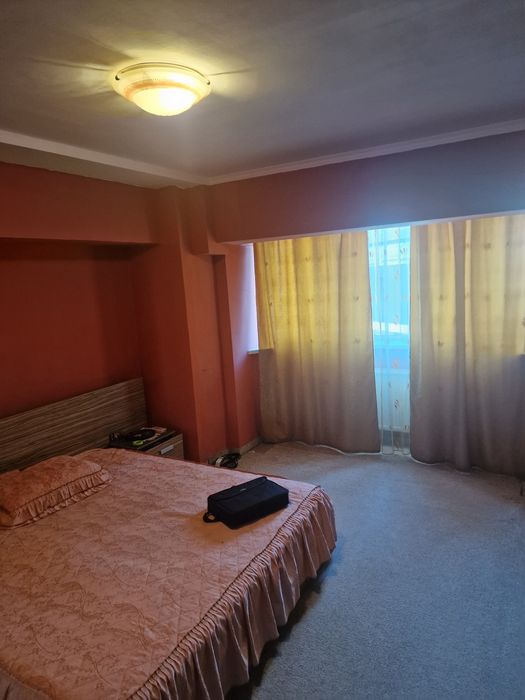 De vânzare apartament cu 4 camere la Trocadero 0734 491166