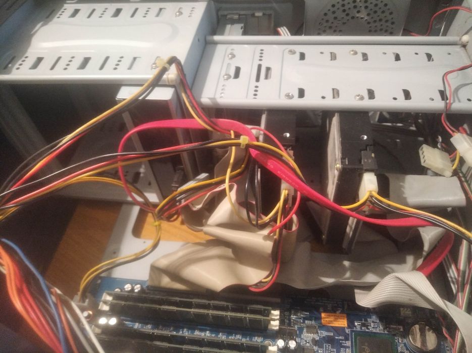 Продавам Intel, Pentium 4 1.7 GHz