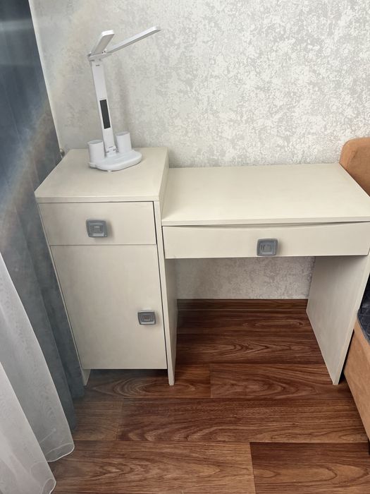 Продам письменный стол
