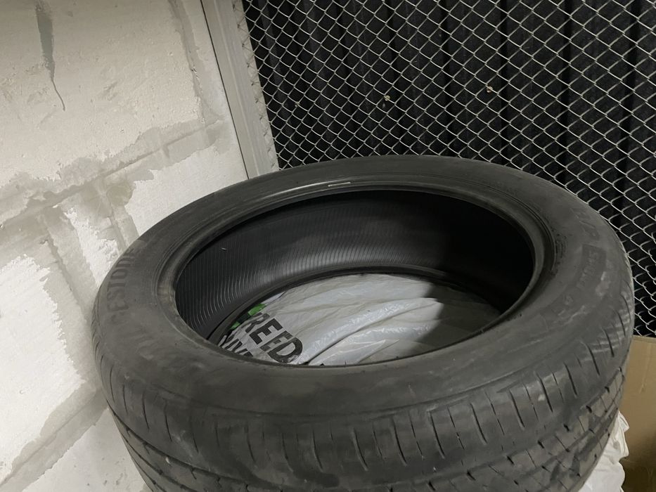 Летние шины Brigestone 245/50/20