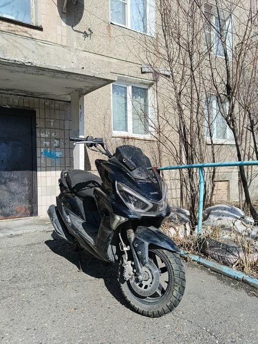 Продам мопед Макси 150