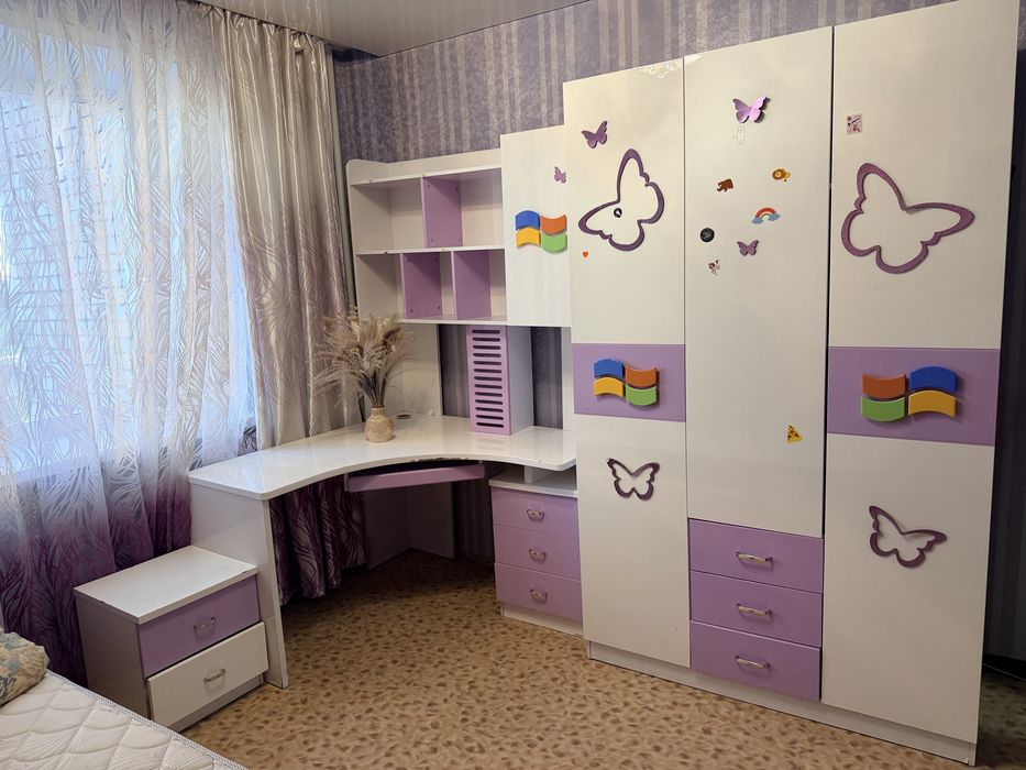 Детский гарнитур (шкаф+кровать)