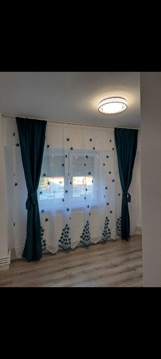 Perdea de in cu stelute turcoaz + draperii turcoaz