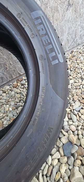 Anvelopa Pirelli 225/60 R17 99H M+S Brigestone 235/45 R18 98V