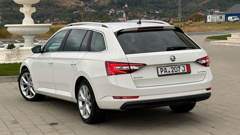 Skoda superb An 2017 Motor 2.0 150cp