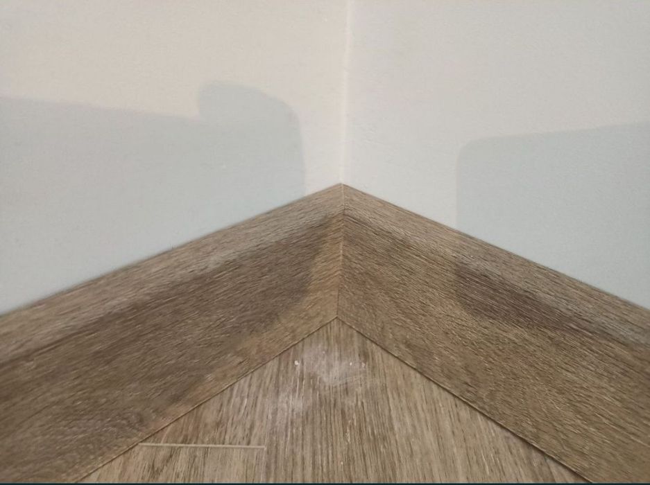 Установка плинтуса