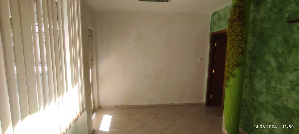 Дава се под наем Офис в Варна, Колхозен пазар - 43 кв.м за 255 € - Снимка #3