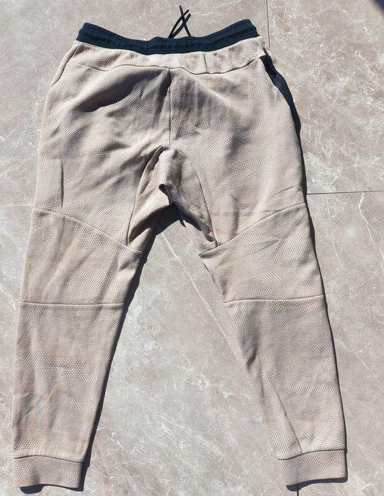 Nike Tech Fleece размер M